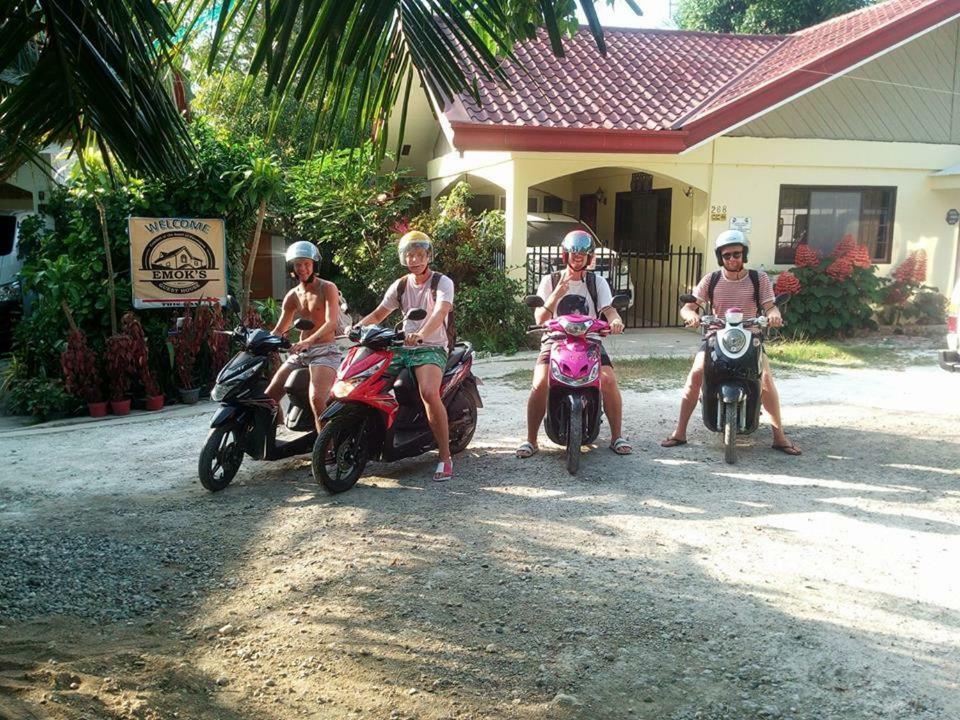 Emoks Guest House Moalboal Exterior photo